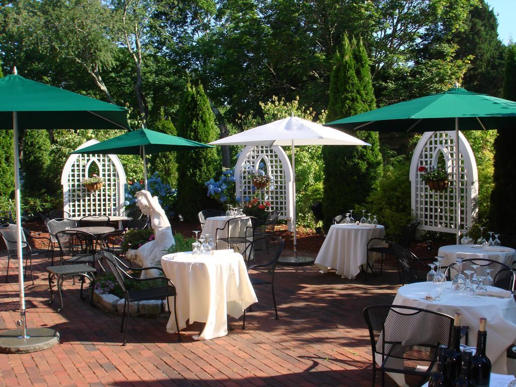 Belfry Inn And Bistro Sandwich Exterior photo